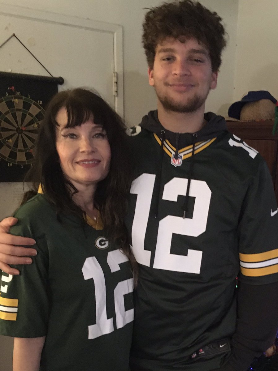 Mom21162956's tweet photo. 💐🌺Happy Mother’s Day to all of the mothers, all those who acted as mothers and all of those who have mothers :-) https://t.co/eFJ3wYNT4p