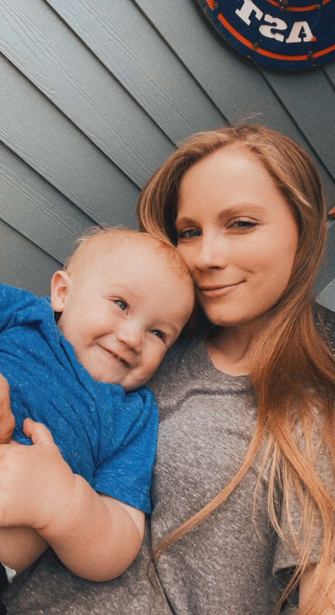 haleyblake317's tweet photo. Love being your mommy 💙✨ https://t.co/2teclGxQUs
