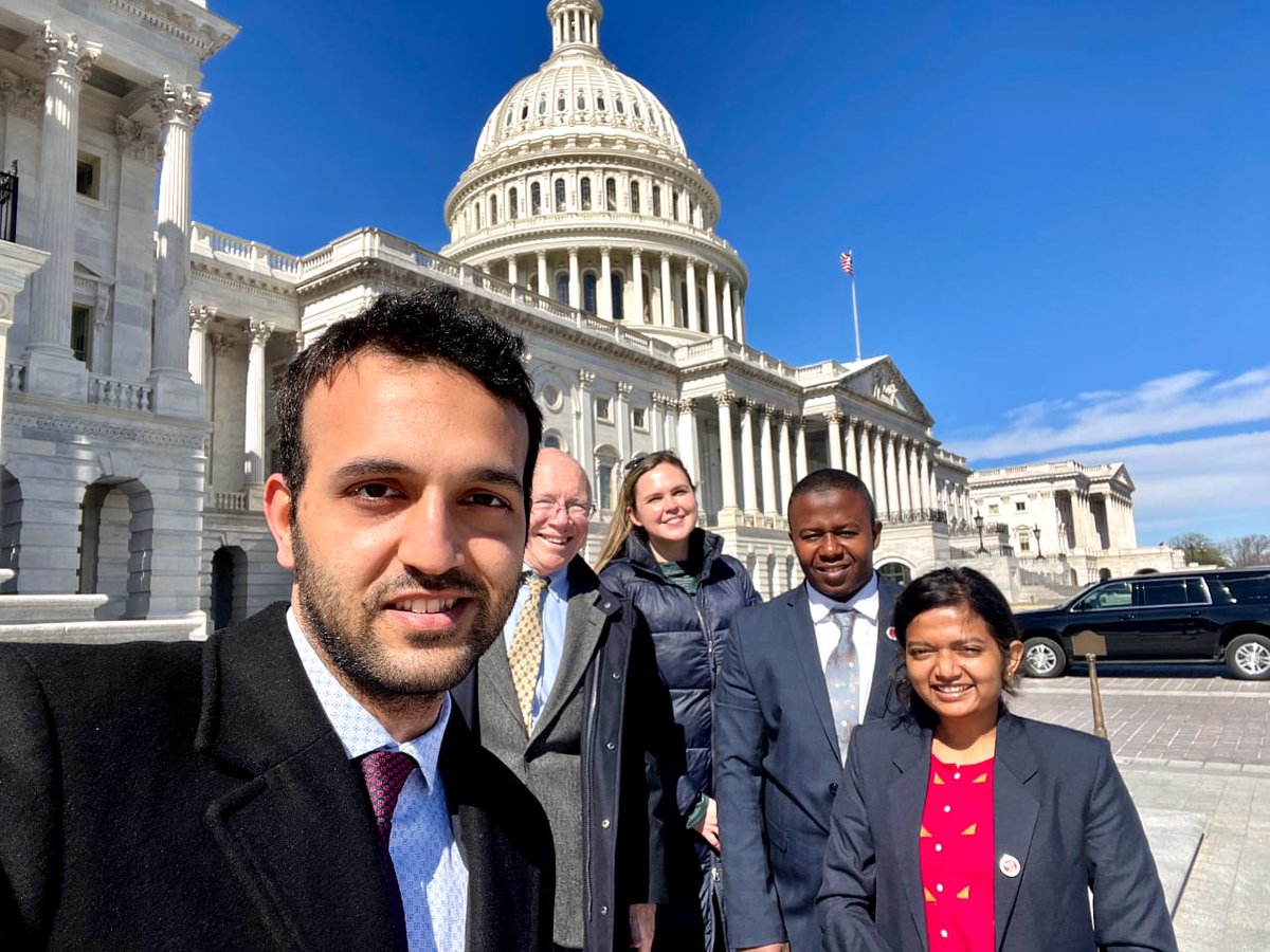 yesprogramnews's tweet photo. Ali's (#Tanzania) chance to be a #YESAlumni mentor for a 2020 #CivEdWeek was cancelled due to COVID. But he finally got to represent the #KLYES program at the Feb. 2022 CivEd. Read about Ali's experience &amp; his reunion with his host family after 12 years: https://t.co/xX2VQF7Iiq https://t.co/nWNdsa1D4L