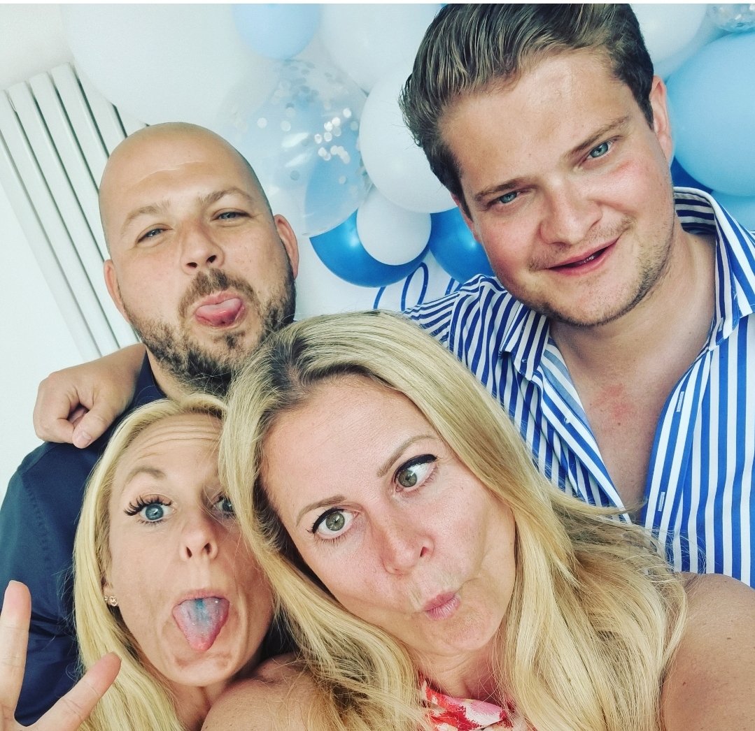 GilhamGremo's tweet photo. Fairy Godmother celebrations in the sun 🥰🌞💙
@goddardmarc
@alex_n_gordon
@EllaBrocklebank
@MarshaMarriner
@andersontalking
#Precious #GodParents #Sun #FundaySunday #Workwifes https://t.co/6Ma0pgfphz