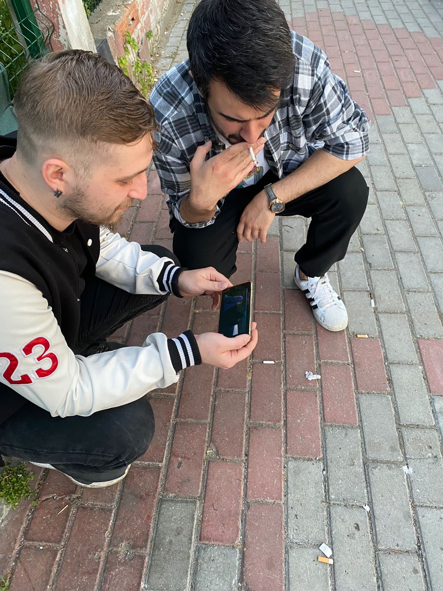 seskincan's tweet photo. @RopeDerler @Gulennadam_ saat 8 https://t.co/4F6UqsSQIW