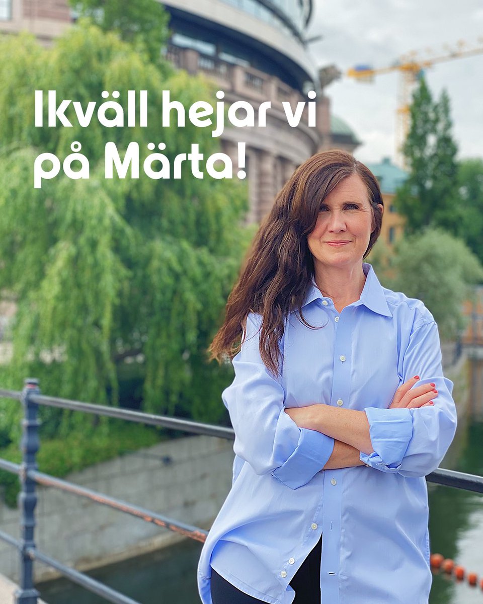 miljopartiet's tweet photo. Klockan 20.00 är det partiledardebatt i SVT. Vi vill se ett nytt grönt folkhem med väl fungerande integration, ett forskningsbaserat klimatarbete och en trygg välfärd. Nu kör vi! @martastenevi https://t.co/lrlGP4LsnZ