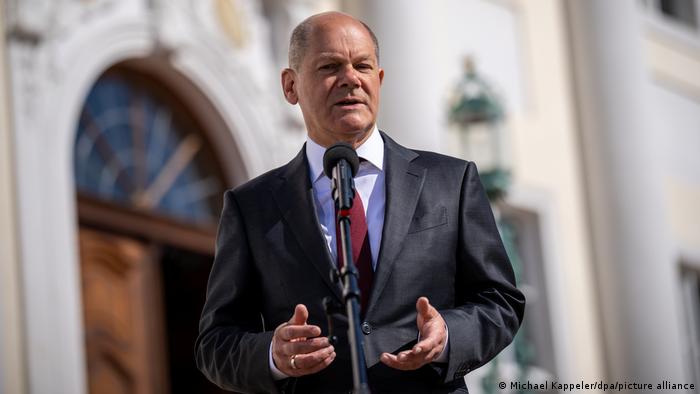 BladimirCerda4's tweet photo. Olaf Scholz: "Putin no ganará la guerra. Ucrania perdurará" #IIGuerraMundial #Alemania #Ucrania #Rusia 
@BladimirCerda4 https://t.co/XKsr4QA7aV  https://t.co/A9oxiACaYy