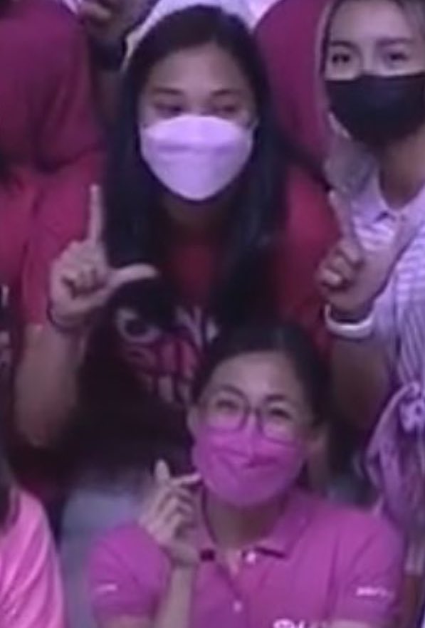 ateneyow's tweet photo. simp for bea de leon &amp; doc tricia 🙋🏽‍♀️🌷 https://t.co/CQEOW7cd5G