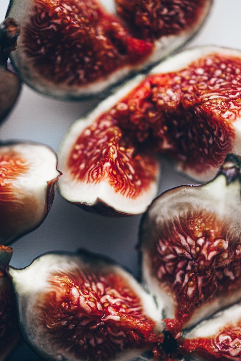 LSKlearning's tweet image. Here we go #EducatorExplorers, our #curiosity photo of the week - the FIG!
This is a fruit to discover &amp;amp; explore: In simple terms, figs are technically not a fruit ― they are 'inverted' flowers! You will be surprised!
Read on: esa.org/esablog/2011/0…