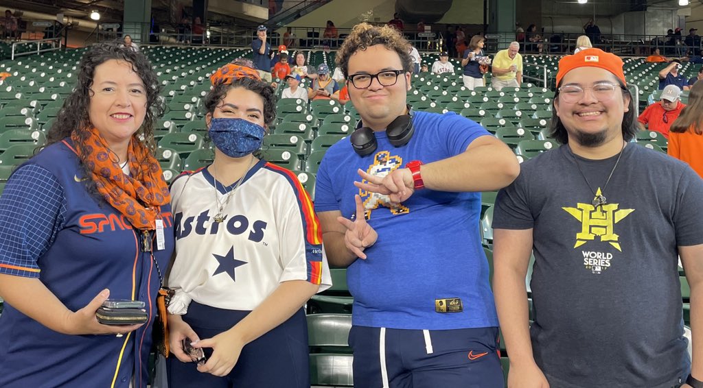 cherrera1221's tweet photo. Happy Mothers Day #LevelUp  #GoAstros https://t.co/J7jOXMAf0T