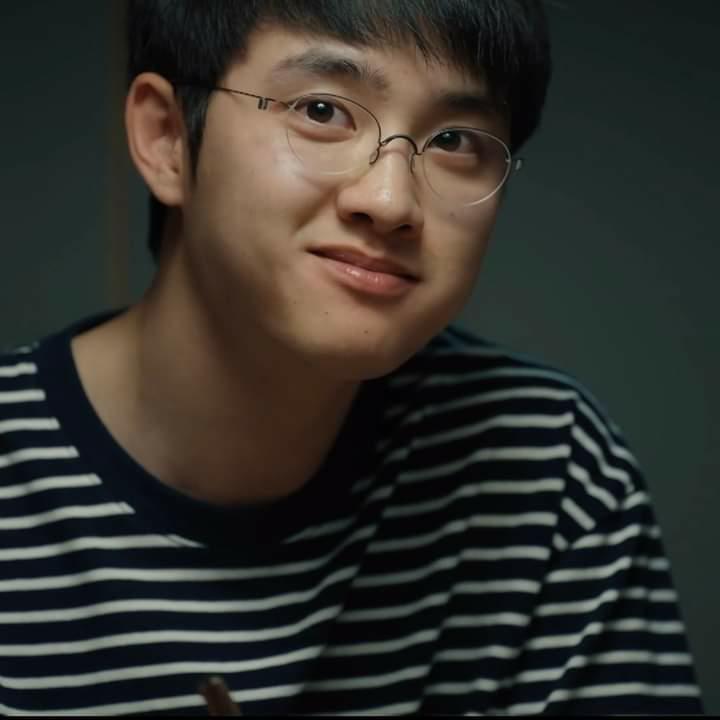 BadhonMirza2's tweet photo. its time to call him ajusshi 👨👨
but just look at his face..😍😍😘😘

#DO(D.O.) #DOHKYUNGSOO #kyungsoo #도경수 #디오 #엑소 #엑소디오 #EXO #ofthegrid @weareoneEXO @hourlydks @hourlyEXO https://t.co/yjvDYz12fU