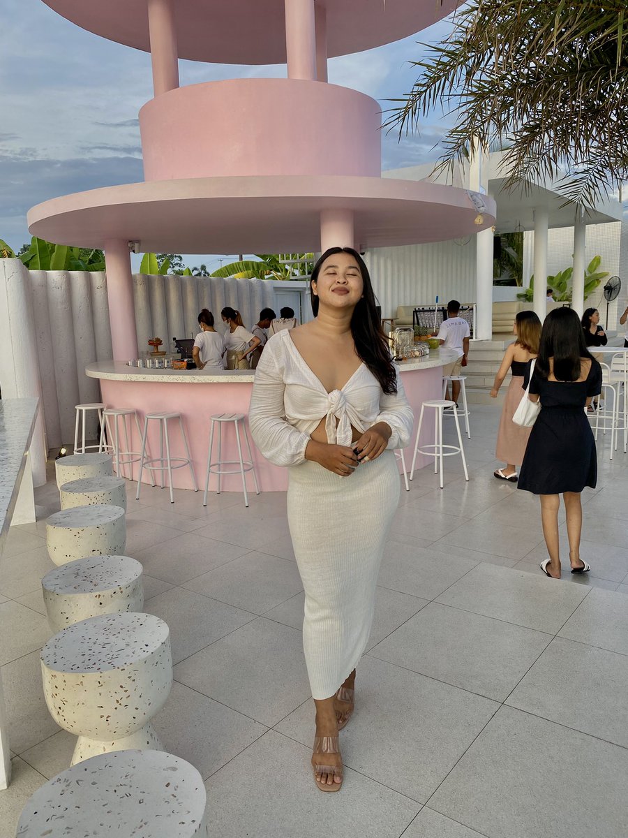 JungAtik's tweet photo. Meet me on the island https://t.co/ZQnxHwBSL4