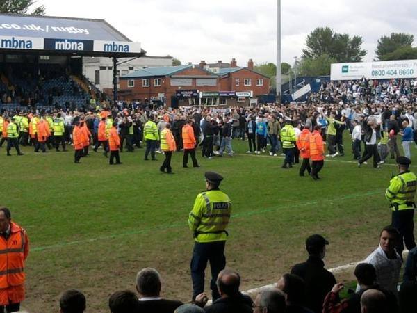 Awaydays23's tweet photo. ON THIS DAY 2010: Tranmere Rovers at Stockport County #TRFC #SWA https://t.co/mFUPzGxJWt