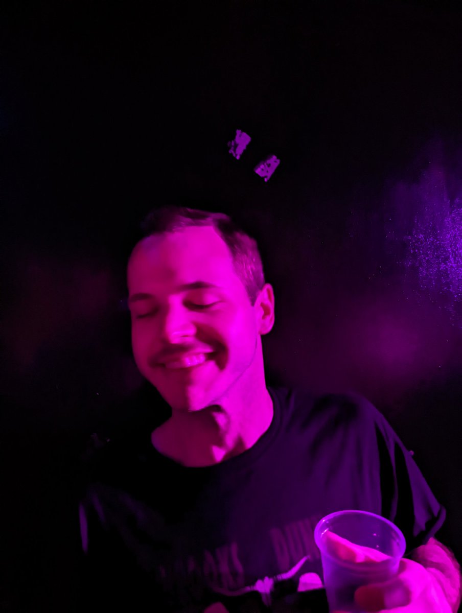 ctb2d2b's tweet photo. @nevermetacarrot @aesthetics_grad https://t.co/CPiFDyOIJN