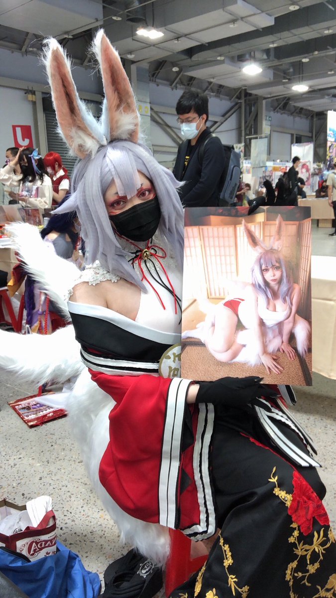 ayrartemis's tweet photo. #PF36 昨天掃黃大隊長 今天I30媽媽桑 https://t.co/Nnhnyeucp6