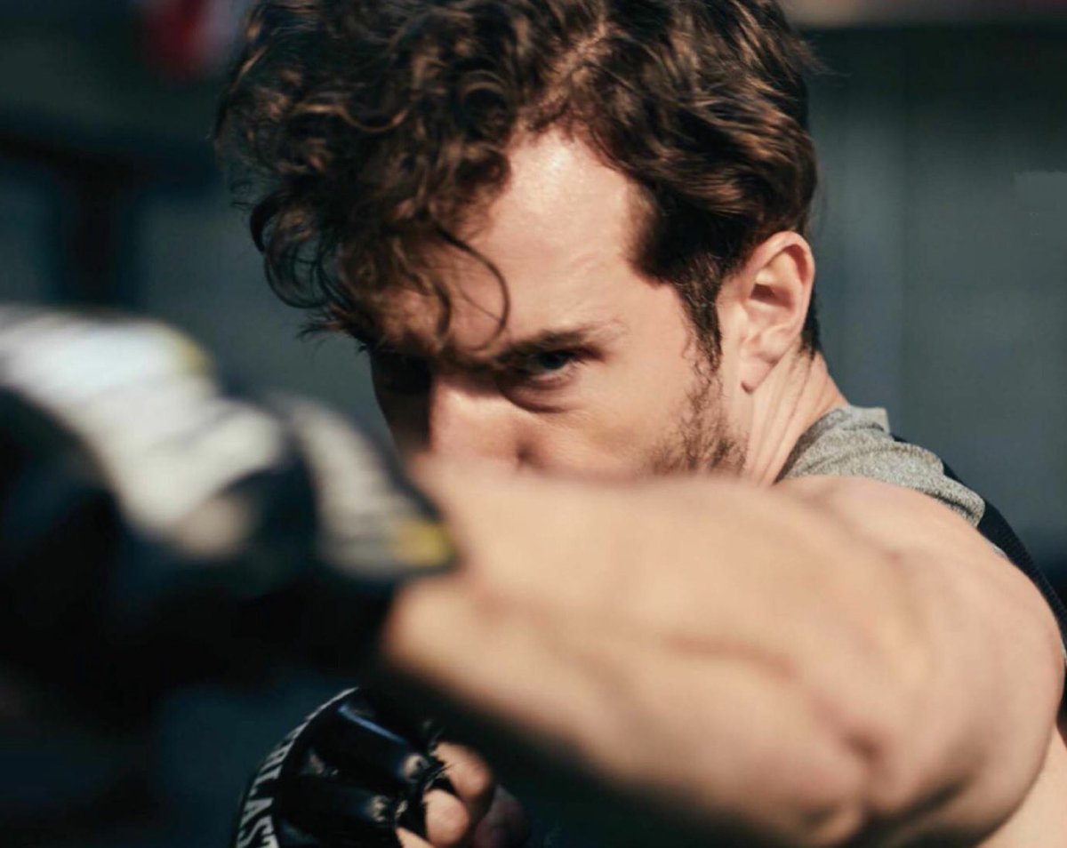 henrycavilland's tweet photo. henry cavill and boxing https://t.co/GHKMHNgpO8