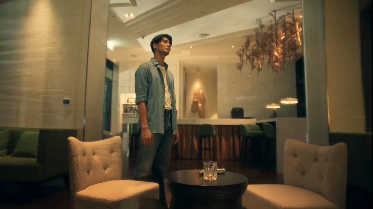 apologyapo's tweet photo. Porsche really showed how much strength and will power he has, that he has some needs and he's not scared to ask for it again &amp; again. He made it clear he will walk out if he feels he's not being treated right. This is what will keep Kinn on his toes forever.

[#KinnPorscheEP5] https://t.co/p1NwdbrlnD