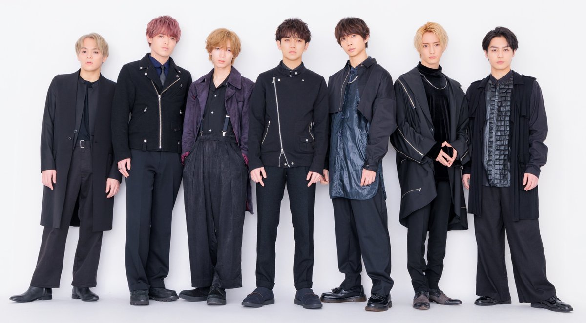 MusicElixir_'s tweet photo. #MusicElixir 🎙️ is excited to talk about #TravisJapan 🐯 and their #HollywoodTJ dreams. But we have a surprise! Thanks to @johnnys, we'll be playing 2 songs:
'Crystal of Tears' and 'BIG BANG BOY.'

 "Travis Japan Hollywood Dream" at  https://t.co/MSeJAcwcuU https://t.co/Wz2Ln2xGT7