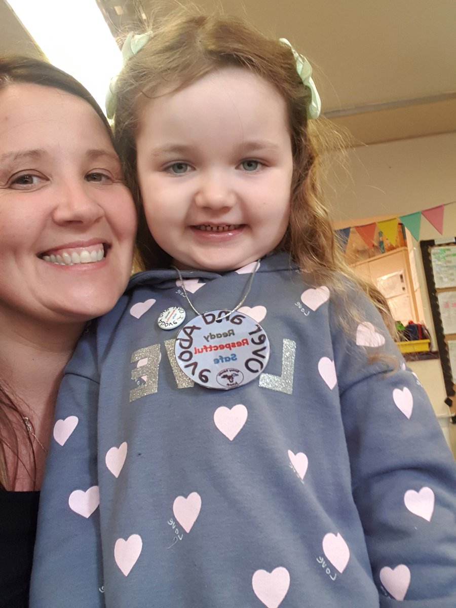 nurserydennyps's tweet photo. So proud of this girl this week. So kind and helpful and helping where she could. On Friday she helped me to support another child to communicate his needs. @dennyprimsch #aboveandbeyond #alwaysthinkingofothers https://t.co/RvDkMwRpxt