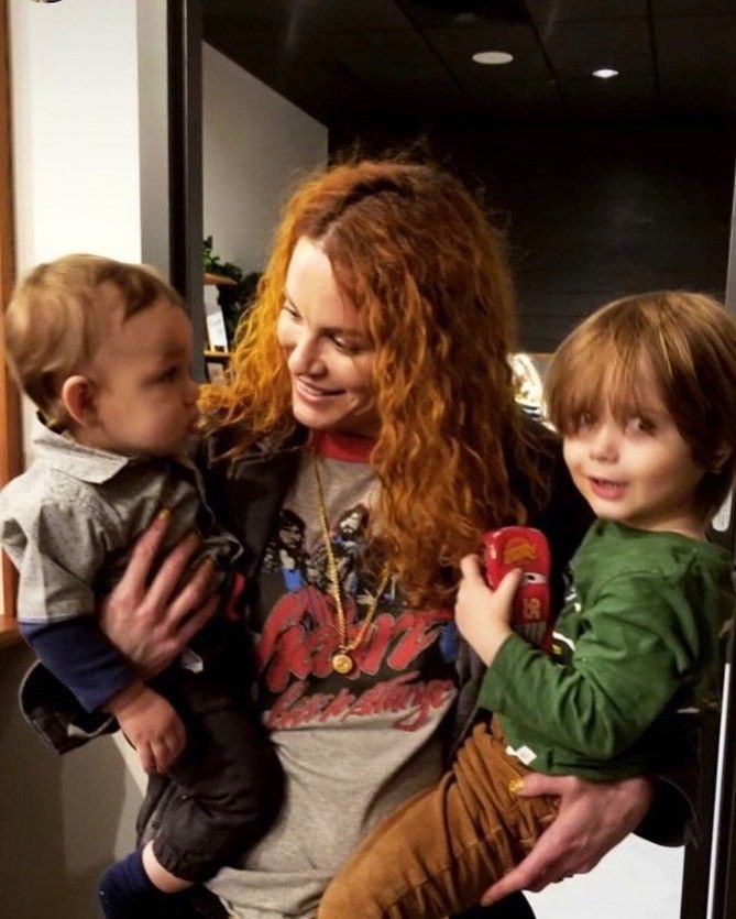 ⠀⠀

⠀⠀ “  𝒀𝒐𝒖'𝒓𝒆 𝒊𝒏 𝒎𝒚 : 𝘩𝑒𝑎𝑑   ────
⠀⠀⠀⠀ ────        𝑨𝒍𝒘𝒂𝒚𝒔 › 𝐴𝑙𝑤𝑎𝑦𝑠 ”

⠀⠀⠀⠀ ⠀     #𝙼𝙾𝚃𝙷𝙴𝚁𝚂𝙳𝙰𝚈