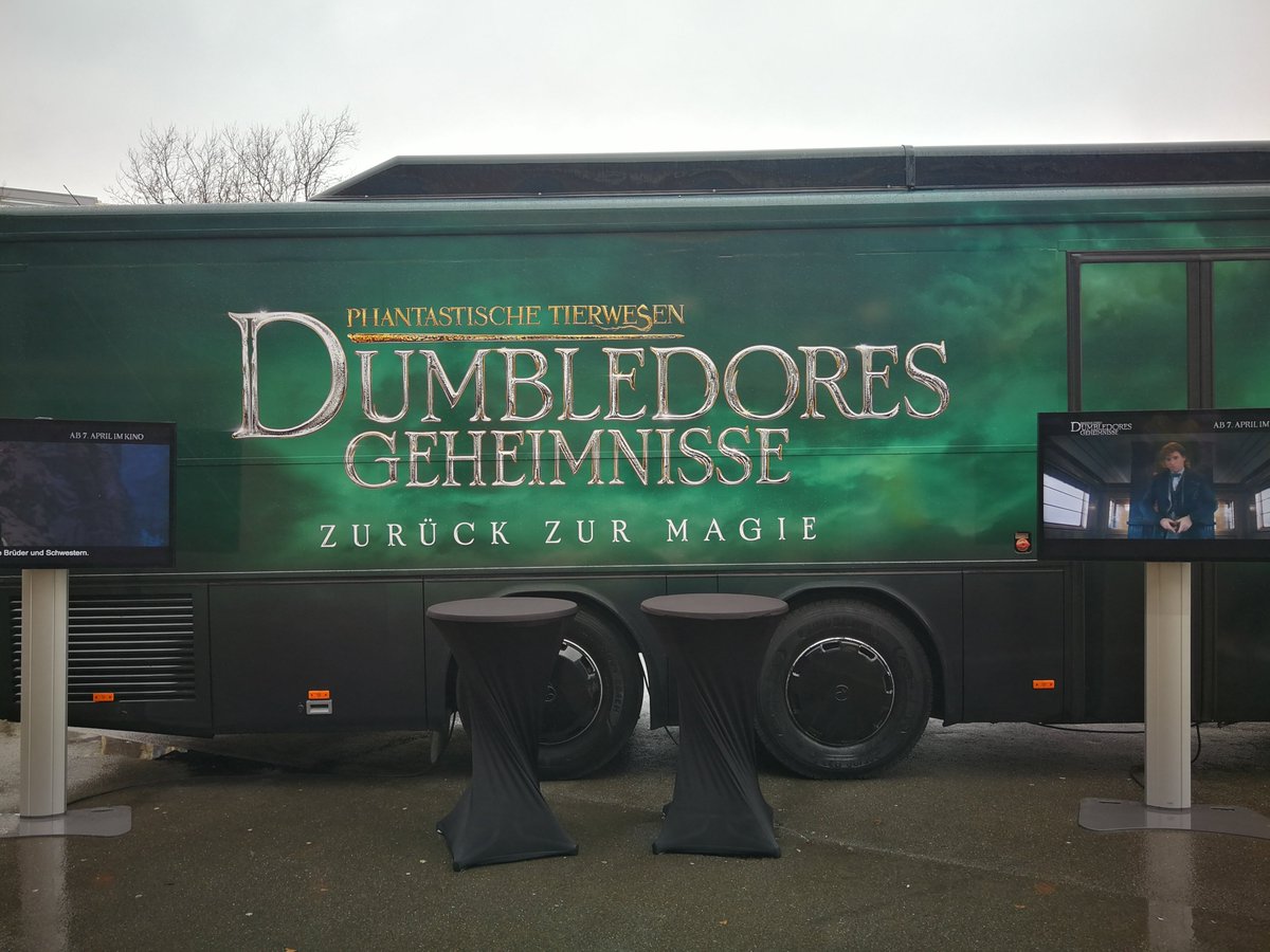 .<a href="/OliverBerger/">Oliver Berger</a> (ich) hatte Gutscheine bekommen, gehe aber nun nicht ins #Kino.

Daher verlosen wir 2 Gutscheine für "Dumbledores Geheimnisse" im Paket. Gültig überall (DE) bis 18.05.22

Wie? <a href="/ivfsf_de/">ivfsf</a> folgen und Reply genügt. Porto (DE) zahlen wir. Rechtsweg ausgeschlossen. /ob