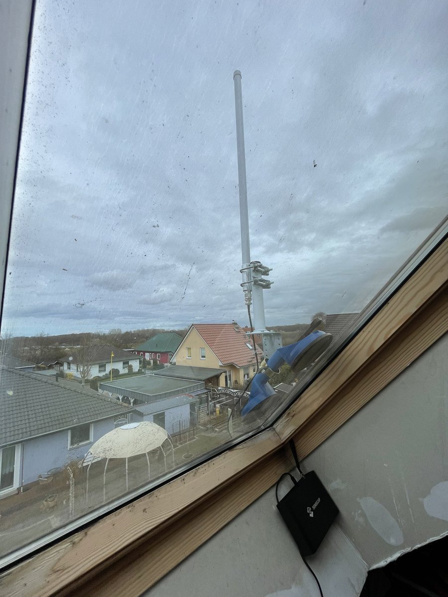 Placed a new hotspot for #ThePeoplesNetwork in #germany . <a href="/helium/">Helium🎈</a> network is a very good idea and gets stronger every day #HNT