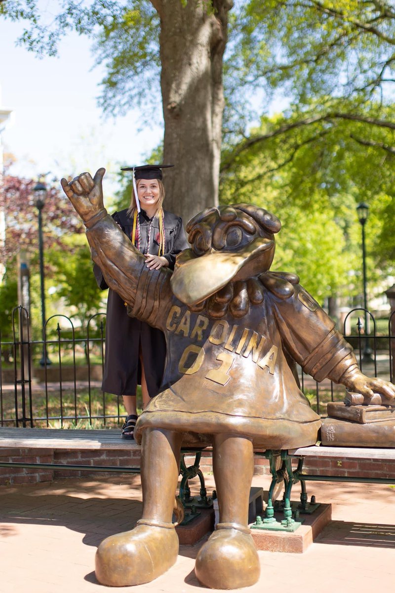 randythreatt's tweet photo. Super proud of our girl — graduated Summa Cum Laude with BA in Psychology from the University of South Carolina yesterday!

Even more amazing— Noelle Threatt has been accepted into the Clinical Mental Health Counseling program at JOHNS HOPKINS UNIVERSITY! We are over the moon!! https://t.co/jsV90GNnz9