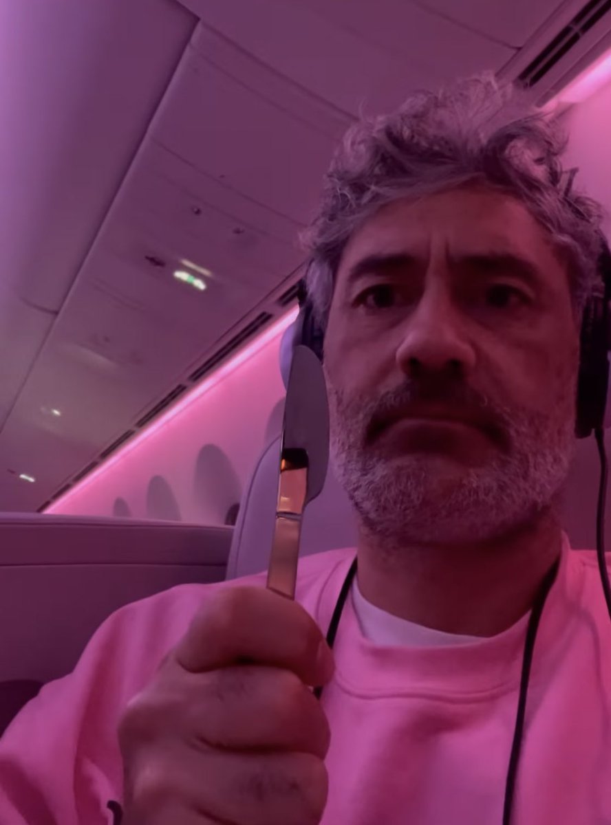 poeispunk's tweet photo. sorry for the ia bc medsku and my research project has been going full throttle 🫡 I WILL BE BACK FOR #KENOBI THO and i sincerely apologise for the person i will become when that show is released https://t.co/zJANKSJlbL