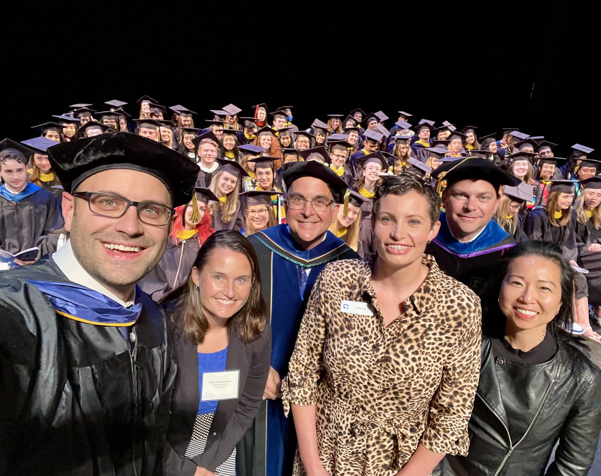 From everyone in undergraduate neuroscience, congrats to the 🧠 Class of 2022!! @DukePsychNeuro @DukeBrain