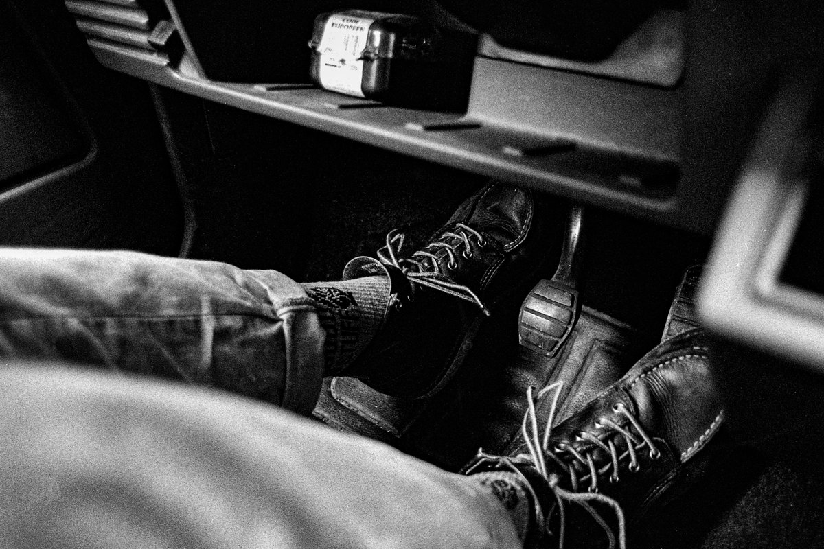 Analogapertures's tweet photo. Dernier trajet d'une Renault R5 Rouge / Brive la gaillarde

Minolta Srt 101 &amp; Hp5+ https://t.co/jovxZ42fHY