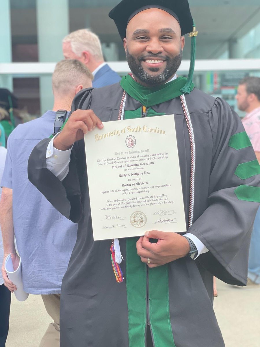 BellsAnatomy_MD's tweet photo. Dear Michael, 

You fulfilled a lifelong dream! Your journey to MD began 20 years ago. While you never could have predicted some of the twists and turns of your medical journey, each step has prepared you for this moment. https://t.co/VNvUpmxTin