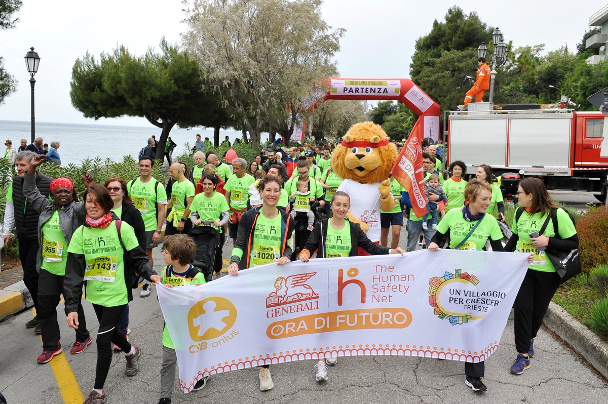 HumanSafetyNet's tweet photo. Families, kids, sharing happy moments together in Trieste!
Today we raced the Family Spring Run with 76 people from The Human Safety Net, supporting the families of the two local @csbonlus centres.
#TriesteSpringRun #THSNinAction #THSN4Families #OraDiFuturo
@GENERALI https://t.co/ysffsI8PwE