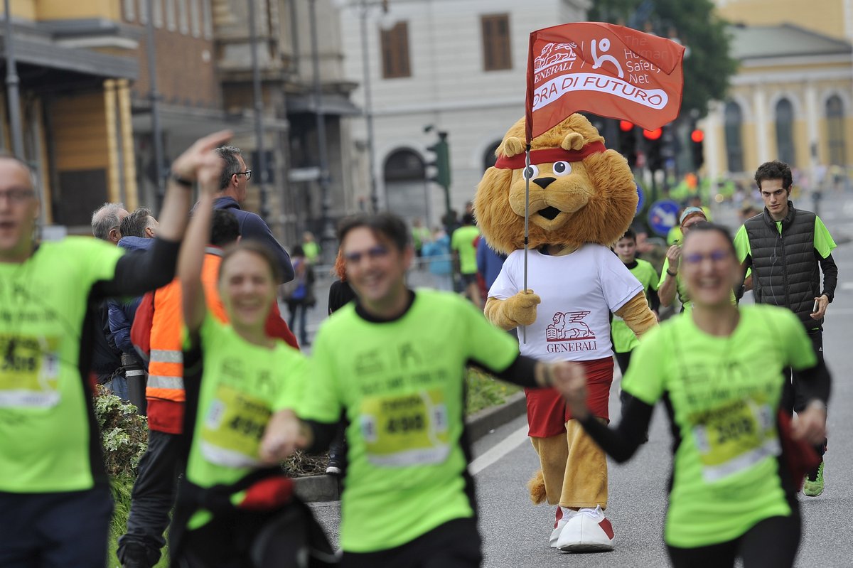 HumanSafetyNet's tweet photo. Families, kids, sharing happy moments together in Trieste!
Today we raced the Family Spring Run with 76 people from The Human Safety Net, supporting the families of the two local @csbonlus centres.
#TriesteSpringRun #THSNinAction #THSN4Families #OraDiFuturo
@GENERALI https://t.co/ysffsI8PwE