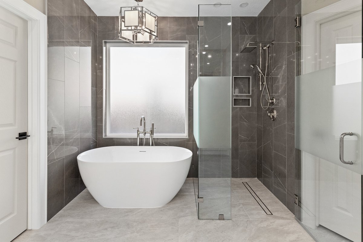 SCMDESIGNGROUP1's tweet photo. Our latest bathroom remodel is here!
#scmdesigngroup #lifestyledesign #thewoodlandstx #thewoodlandsinteriordesigne #scmdesigngroup #lifestyledesign #thewoodlandstx #thewoodlandsinteriordesigne #luxurykitchen @SCMDESIGNGROUP1 #homestyle #finditstyleit #ihavethisthingwithcolor https://t.co/OJKn2Xjzub