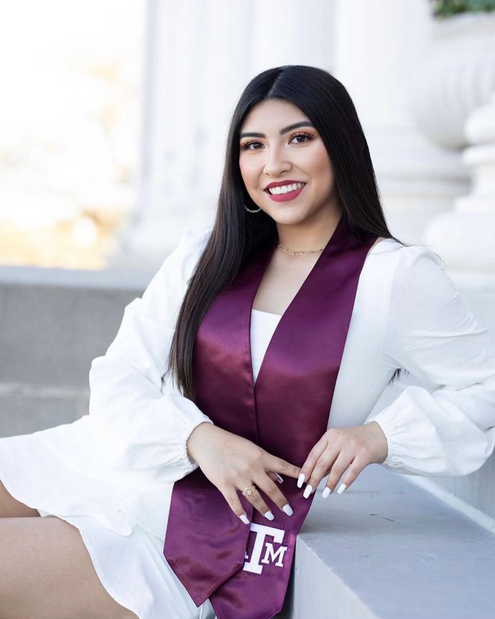 LTA_BetaEta's tweet photo. since graduation is a few days away, we’d love to recognize our seniors 🥰🤍 We’re so proud of all your hard work and we can’t wait to see what the future has in store for all of you. Thank you all for everything!! We love you so much 🌙🌴 https://t.co/Guabv9kiq0