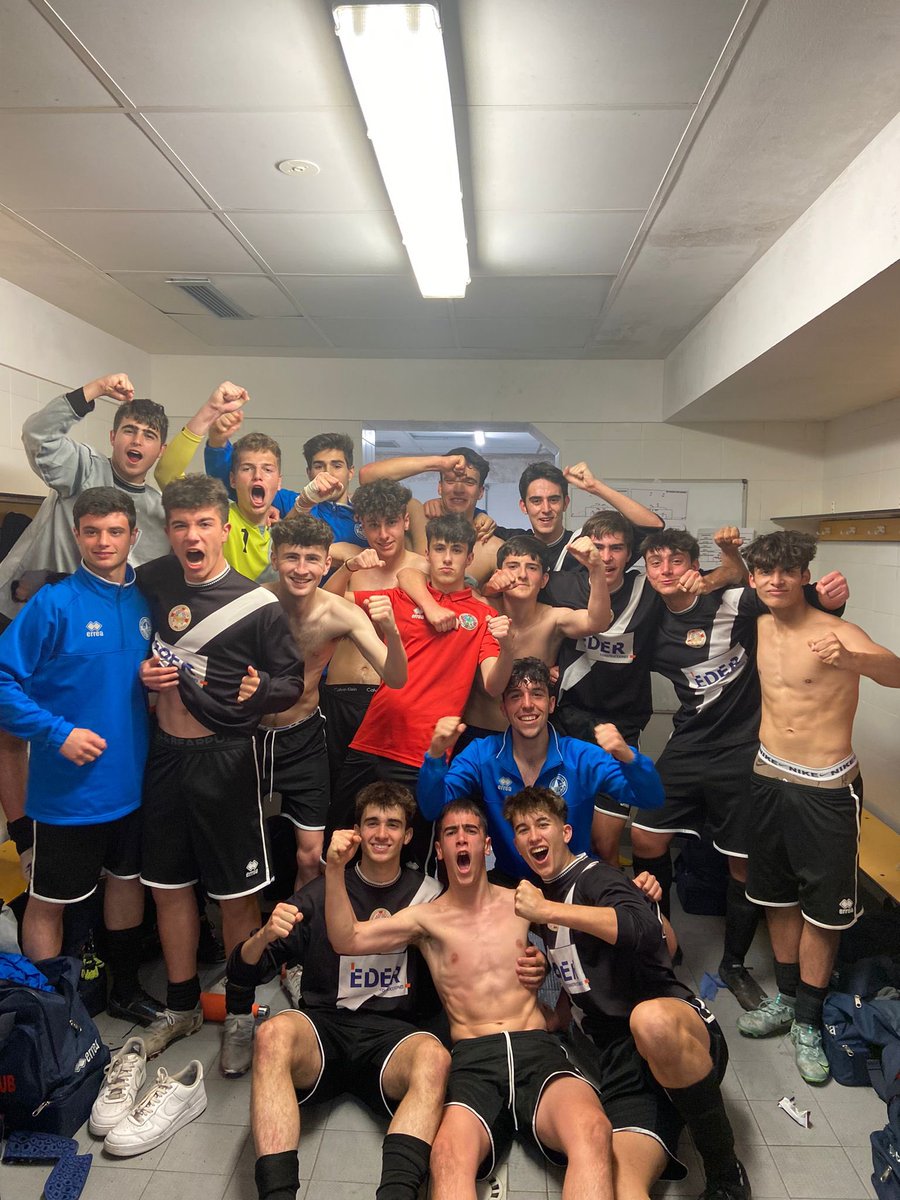 IndartsuClub's tweet photo. Amaiera | Final 🔴⚪️

Ermua A 1 - 2 Gazte B

⚽️ Usilllos
⚽️ Larri

+3 puntu oso garrantzitsuak. Egurre mutilak!!!!🔥🔥 https://t.co/QctDlf97kl