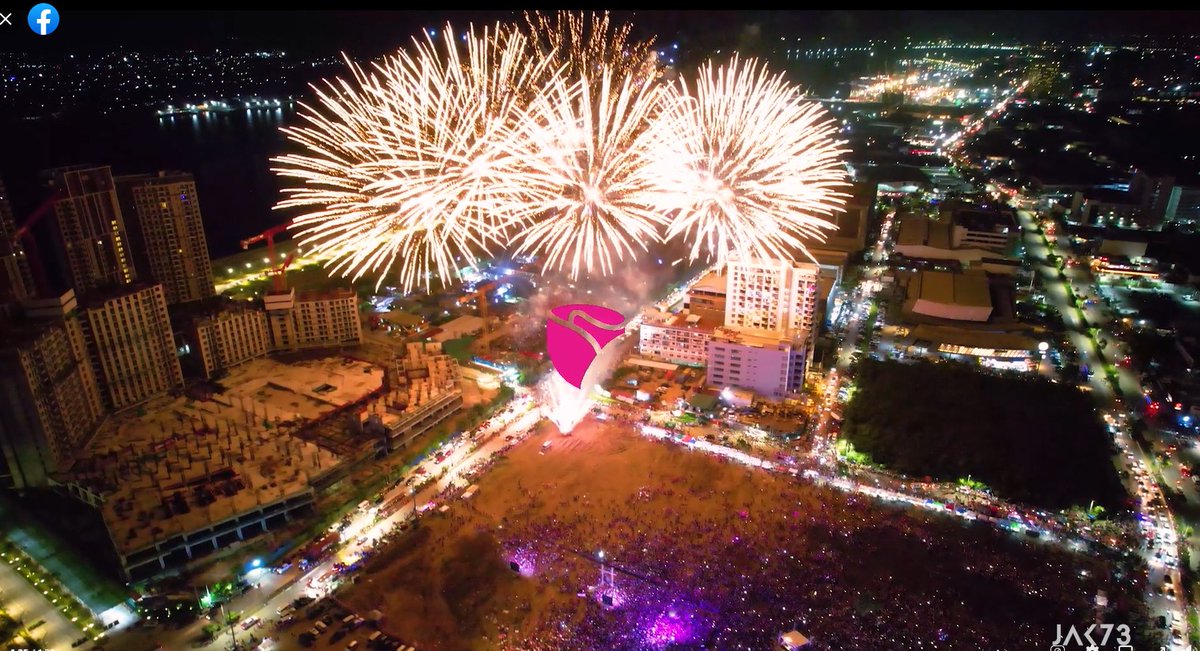 Sid_0367's tweet photo. @Dale_Was_Here Fireworks display ng kandidato mo iyan sa #Ceboom pero wala kang ingay na nakakapag-contribute sa air pollution? Binulag ka na ng pagkamuhi mo na umabot sa pagkapurol ng pag-iisip. https://t.co/pSXQn2mgOS