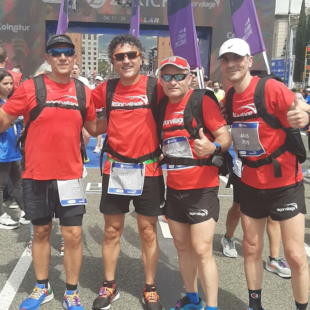 danisoriano70's tweet photo. Objetivo cumplido!!!
Disfrutando y ayudando en la 42k de la @maratobarcelona !!!
Ya tenemos la 44 e la saca!!
#ZurichMaratoBCN
#AMagicExperience
#day585
#RunEveryDay
#metodosori
#RonhillSpain
#eljardinet #vamosgarmin
#drinkingrunners #kmsxalimentos #nofunnorun
#mrfree https://t.co/4eDUvfmUfs