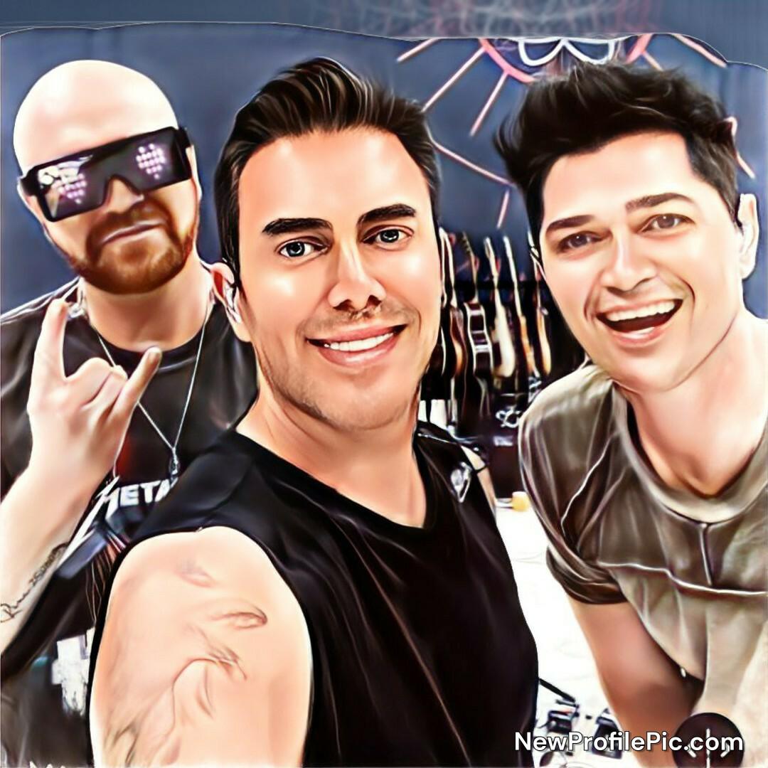 THESCRIPTLUVER's tweet photo. #dreamteam #Markisback @thescript @TheScript_Danny @glenofthepower #TalesFromTheScript #TheScriptFamily #excitedmuchly #rocktheworld #paintthetowngreen 💚💚💚💚💚 https://t.co/uUTSiYaiqk