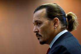 RenataBertuluce's tweet photo. #justiceforjhonnydeep https://t.co/6DVm7R7vxI