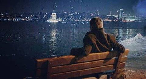 ayanxanlar's tweet photo. Ben seni kazanabilirdim, Polat'ın Elif'ini kaybettiği bankta.. 
#mayıs8 https://t.co/06i9UEXVEn