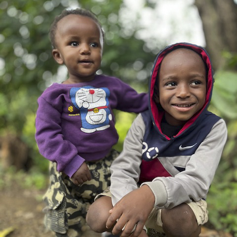 Save_the_Rain_'s tweet photo. Meet Violeth Masoud, a proud single mama redefining motherhood in Tanzania.  She shows that the beauty of motherhood extends well beyond the bounds of convention.
Read more: https://t.co/dtMJArbIJZ 
#MothersDay https://t.co/IHuCuwP5Jk