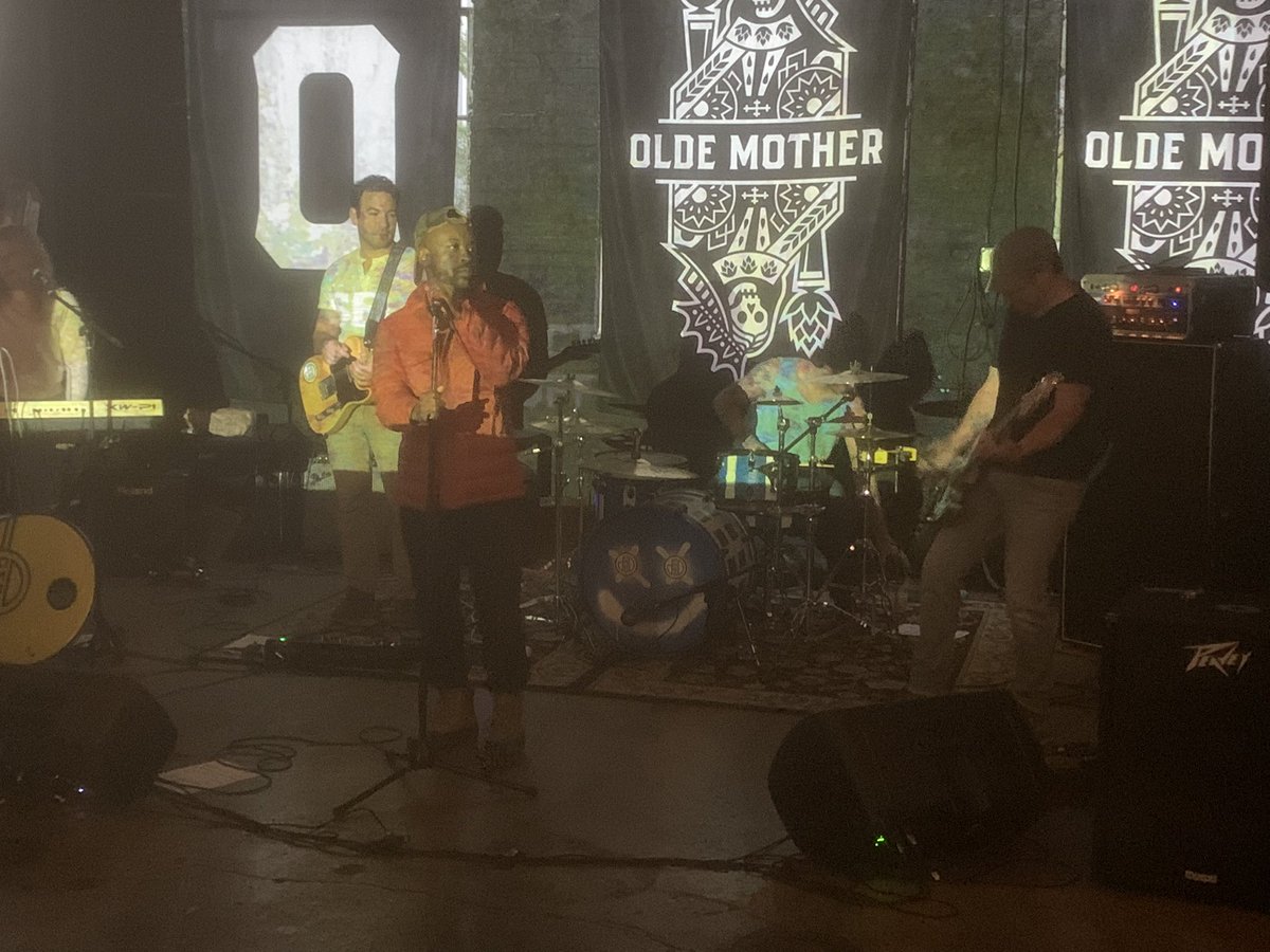 Anyone else check out @damoodband last night? How much fun was that?