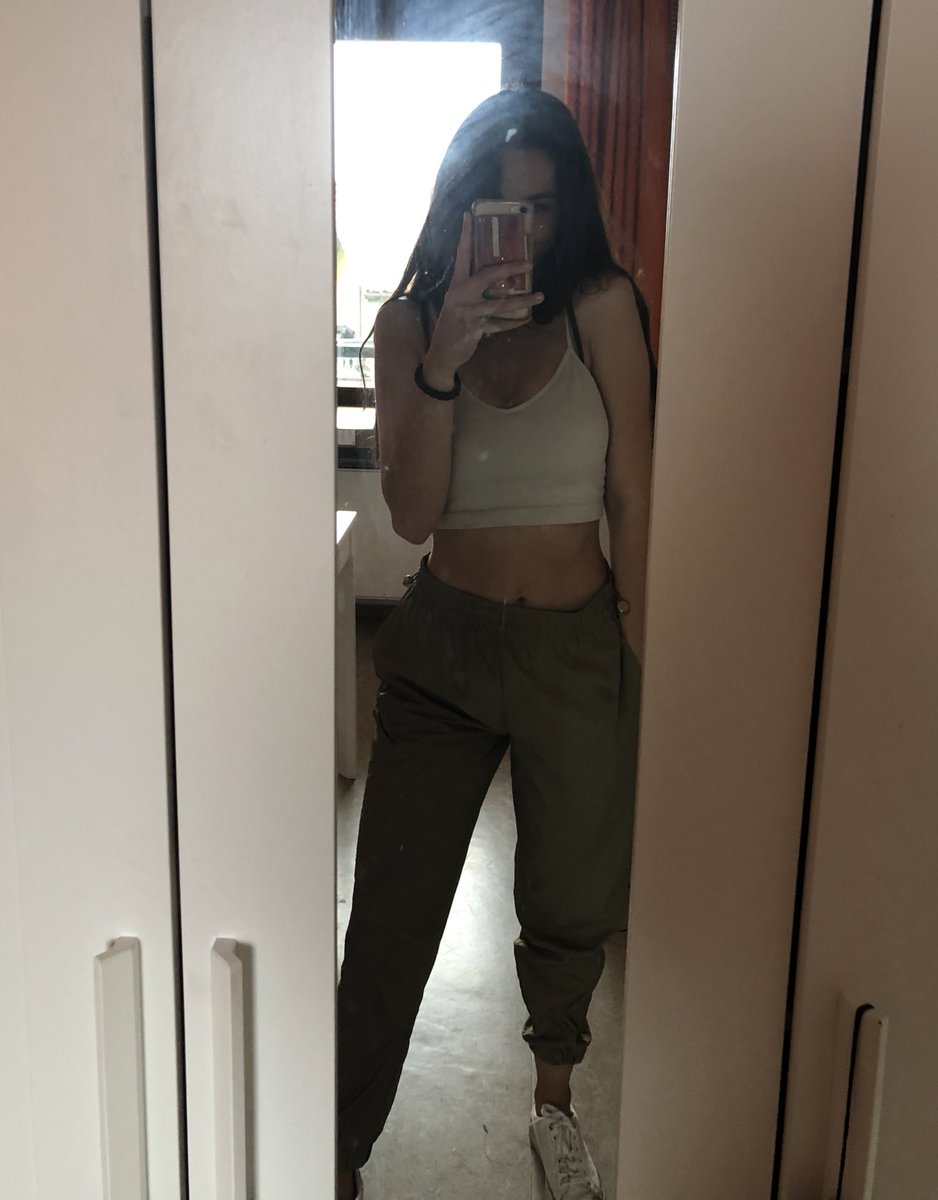 Laura Torres (@lauratoorres3) on Twitter photo 