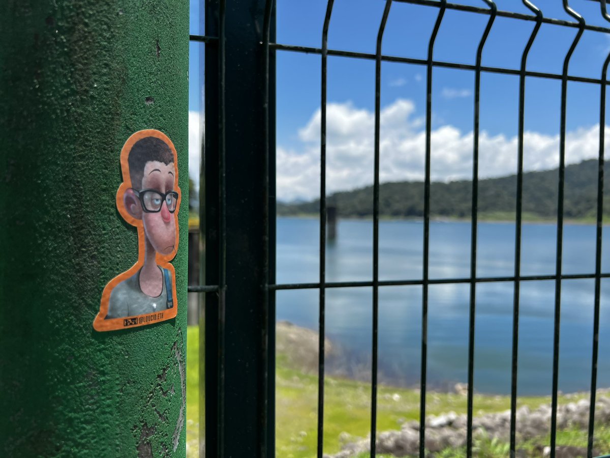 LoucidCo's tweet photo. @CryptoCannaClub has made it all the way in #dCostaRica - Loucid.eth spotted near the Arenal Volcano in San Carlos, CR
#nft #nftart #crypto #cryptocr #cannabis #chapter8ccc #ccc8 #arenal https://t.co/OSwaRGkOAl