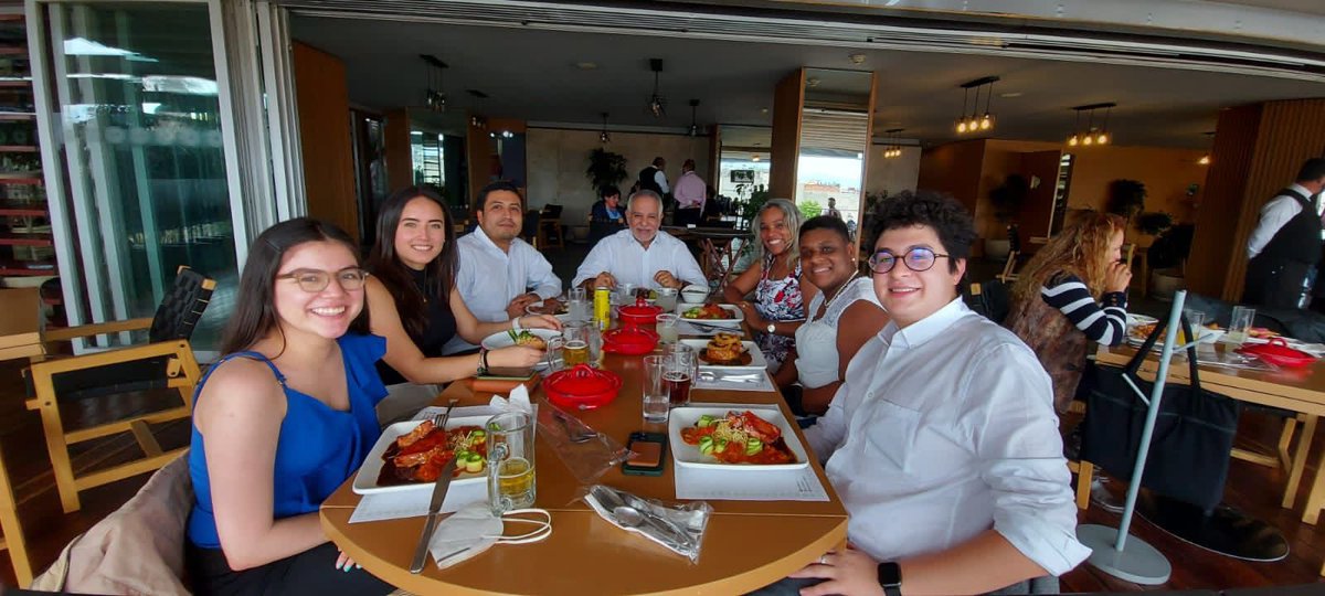 iarmendas's tweet photo. Agradecimiento muy especial a todo el equipo interno que se rifó en grande: Sofi, Mala, Carla, @Zyanyarzate, @cliveland1, Andrea 👏🏽👏🏽👏🏽Espero que haya sido una buena experiencia para ustedes. 🧵 https://t.co/Ovpxz0s12c