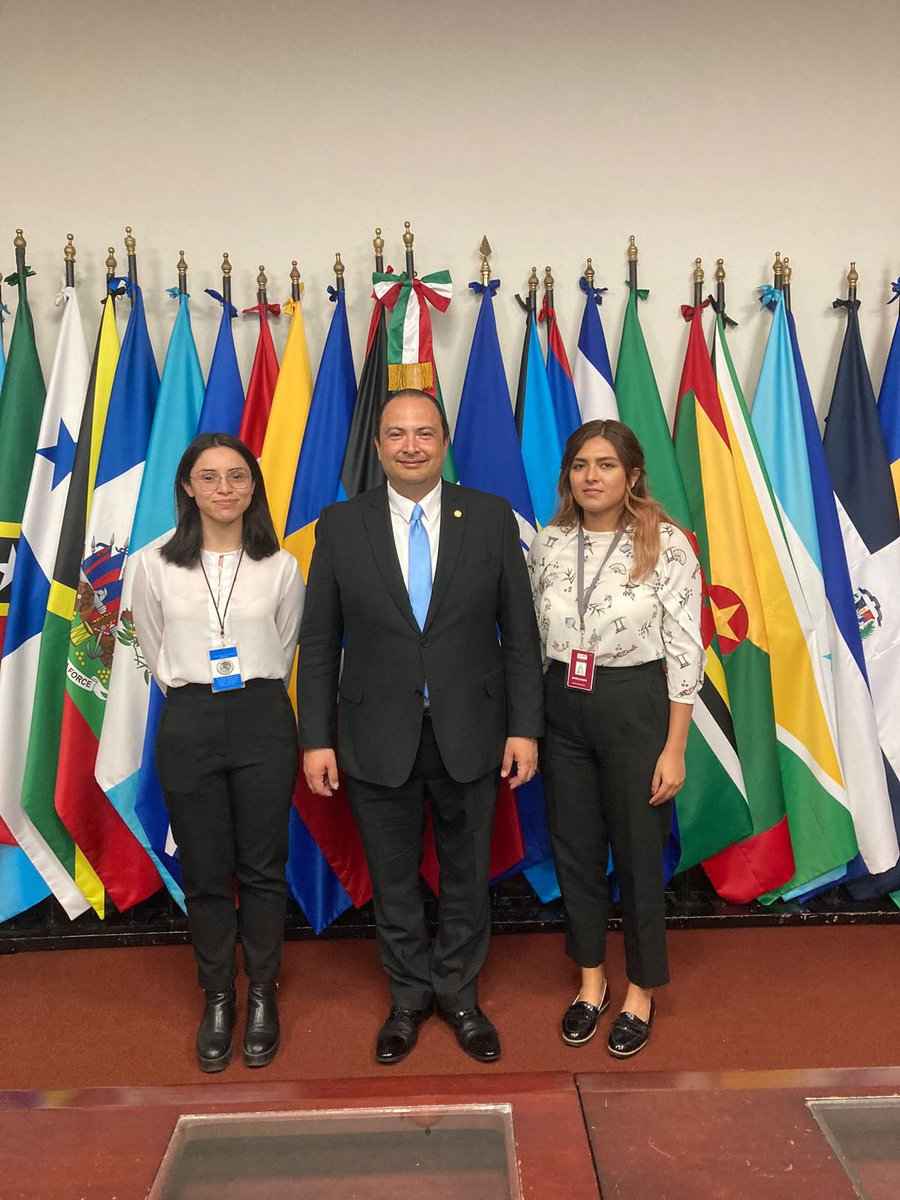 iarmendas's tweet photo. Agradecimiento muy especial a todo el equipo interno que se rifó en grande: Sofi, Mala, Carla, @Zyanyarzate, @cliveland1, Andrea 👏🏽👏🏽👏🏽Espero que haya sido una buena experiencia para ustedes. 🧵 https://t.co/Ovpxz0s12c
