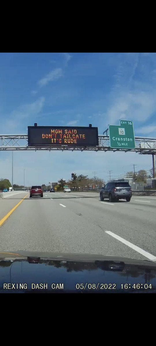 InMyOwnOpinion's tweet photo. Traveling through RI....Mom knows best, #HappyMothersDay #RhodeIsland #momknowsbest #DontBeRude https://t.co/JQpSlOtY4d
