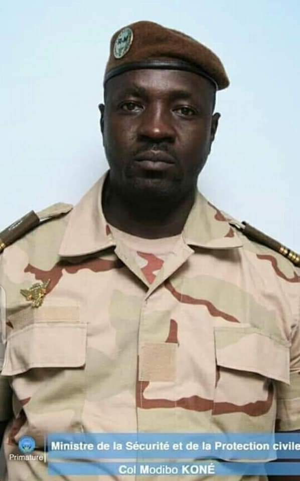 BinaSogoba1's tweet photo. Le chef du renseignements Malien.
Colonel Modibo Koné un homme extraordinaire et honnête. Le Mali est prêt pour que sa souveraineté https://t.co/gBdZDbXTG2