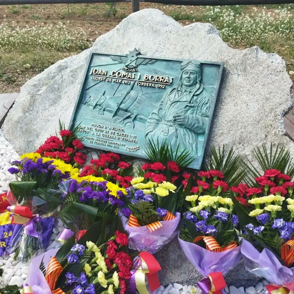 cesub_subirats's tweet photo. CAT
Avui era el dia de #joancomasiborras, un as de l' #aviaciórepublicana. #memoriahistorica amb noms i cognoms
ENG
Today was the day of #joancomasiborras, an ace of #republicanaviation.  #historicalmemory with names and surnames
#MemoriaHistorica, #ciarga, #aviadorsdelarepublica https://t.co/8Le6HTVzCV