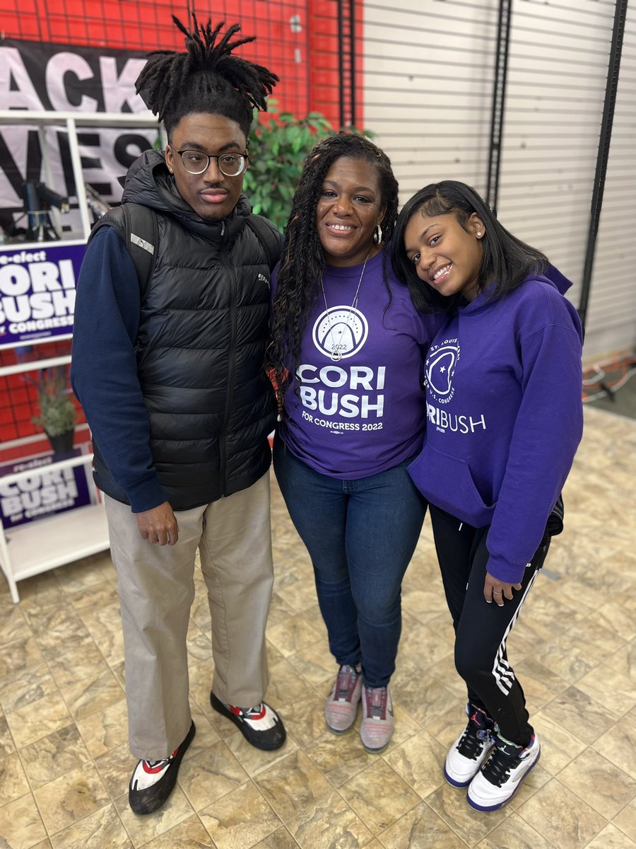 Cori Bush and her kids pose for a photo