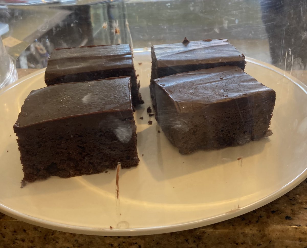 rsjmum's tweet photo. Lovely trip across the border for lunch @Hall_Farm_Essex with @djackmantweets Brilliant meal and the cakes look good too!! @Visit_Suffolk @VisitEssex https://t.co/q9m1yNieqJ