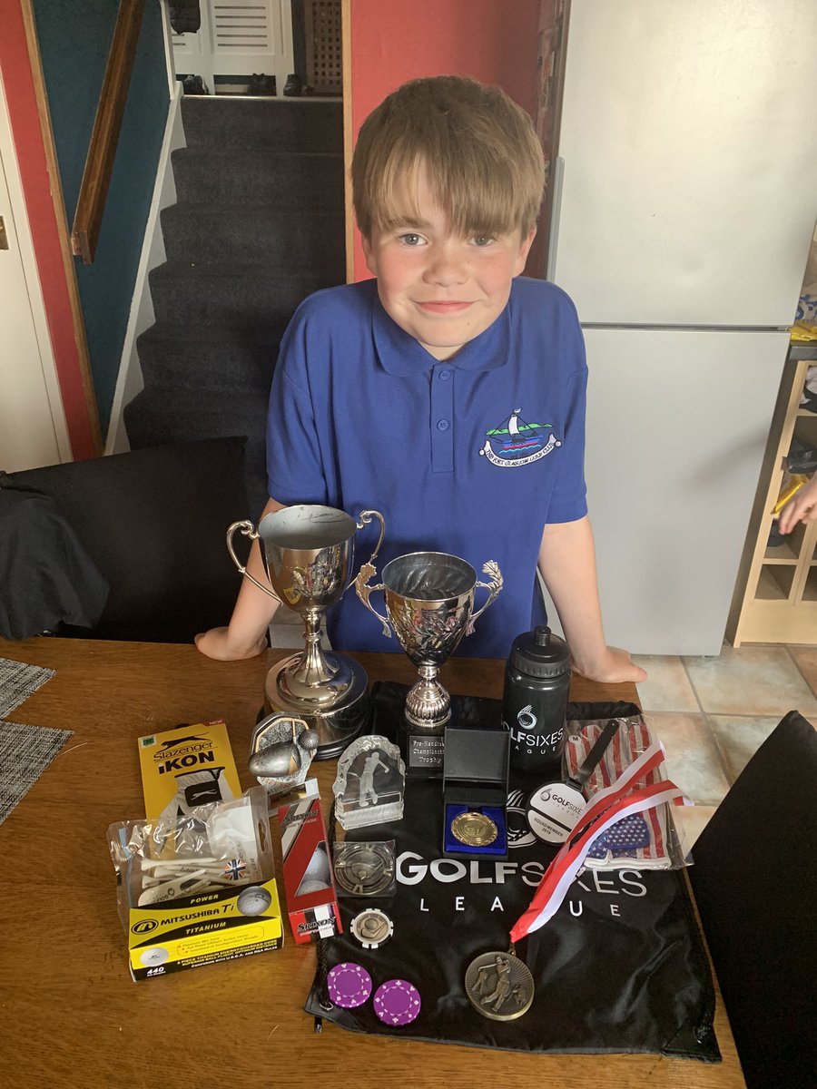Andrew done so well at the Port Glasgow golf club junior presentation today. He got lots of trophies, medals and prizes. ⛳️ very proud 😀@StMichaelsP7 <a href="/SMPG1964/">St Michael's Primary</a>