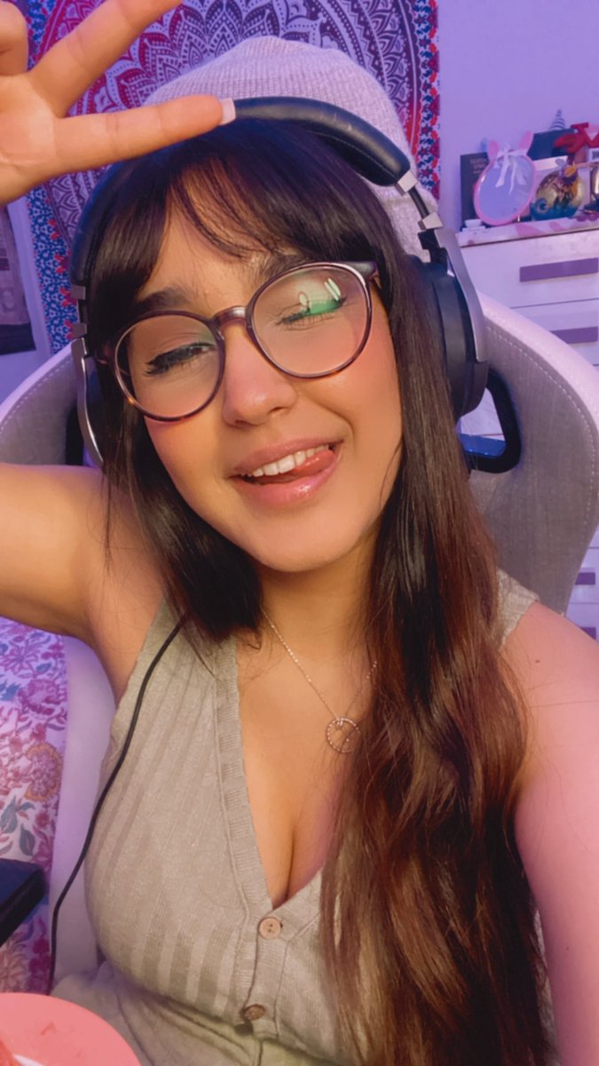 lazypopa's tweet photo. 🔴STREAM ONNNNNN🔴

Colombianita y lolsito 💜💜

➡️https://t.co/9liUKVmIm5

🥵🥹 https://t.co/SlsIasT9va